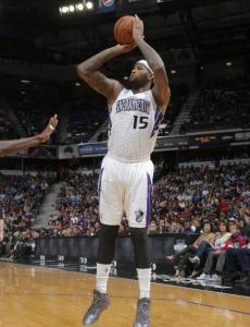 他在赛季中 他在赛季中